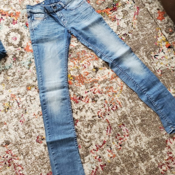 DIESEL LIVY Jeans - Picture 7 of 8